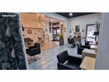 a vendre - fond de commerce coiffure & barbier -sillans (38590)