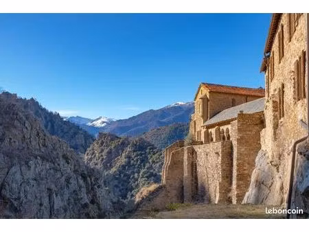 fonds de commerce divers 600 m²