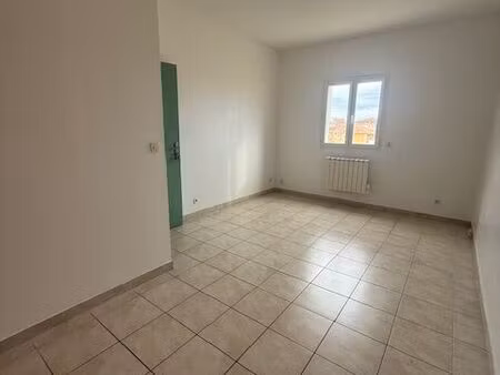 a louer local commercial / bureau au rdc