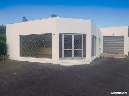 local 160 m² questembert