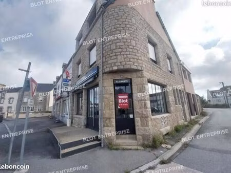 location local commercial