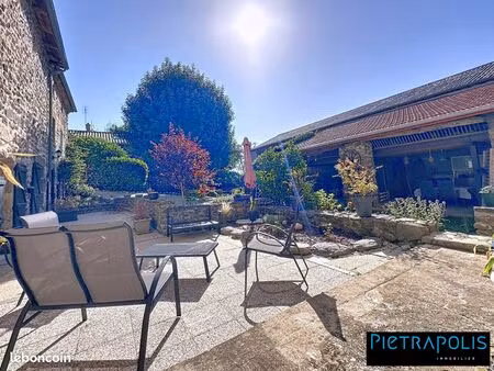maison 6 pièces 278 m²