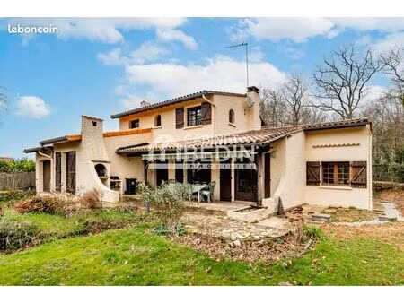 maison 6 pièces 131 m²