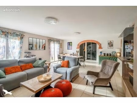 maison 5 pièces 141 m²