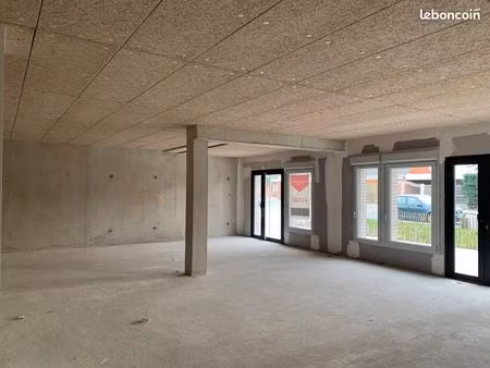 local commercial 82 m²