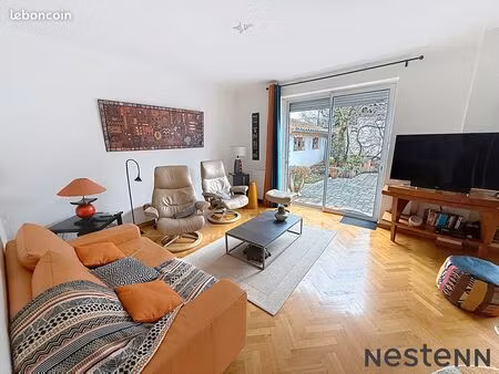 propriété 7 pièces 175 m²