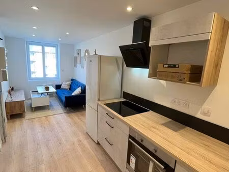 t2 rénové hyper centre d’yssingeaux