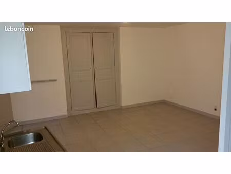 loue studio 29m² (centre ville d'evron)