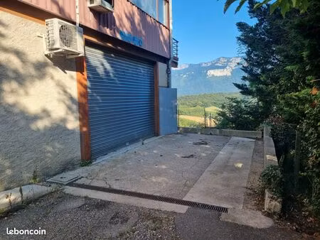 local 311 m2 restauré