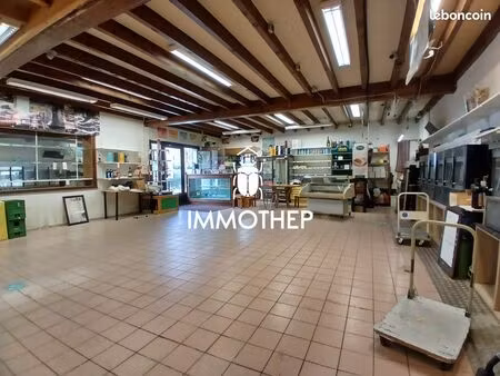 local commercial 151 m² sassenage