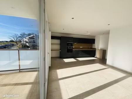 appartement 3 pièces 64 m²