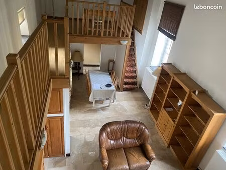 location appt meublé 75m2 au chateau