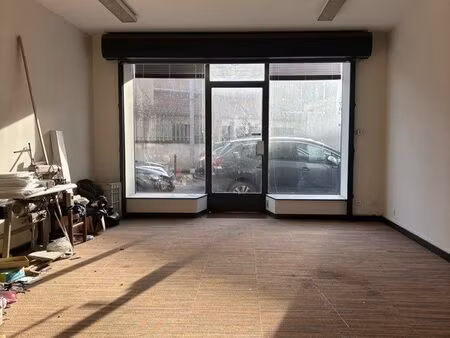 local 45m2 centre le coteau