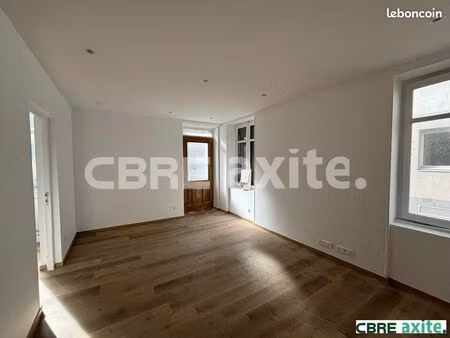 bureaux 70 m² bourgoin jallieu