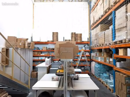 bureau + entrepôt e-commerce partagé coloc