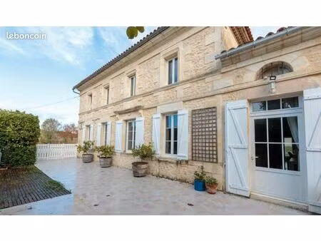 maison 200m2 avec piscine