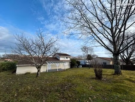 maison 4 chambres 108m² + 32 m² annexe avec son charmant jardin