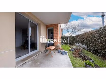 auterive: t2 de 43 m2 en rez-dejardin vendu loué