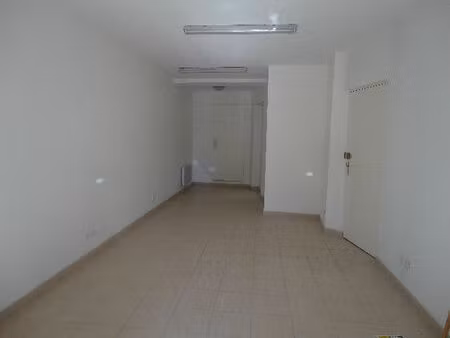 location commerce 27 m² à narbonne (11100)