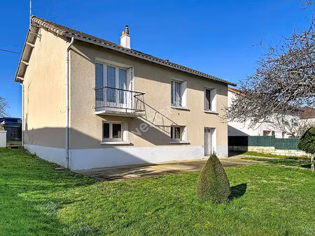 charmante maison à vendre à migné auxances - 5 pièces avec jardin