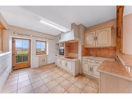 maison 166 m² + appartement indépendant sur 4000 m² ? fort potentiel