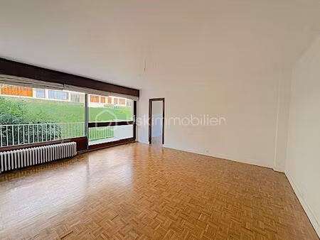 appartement de 87 m² à l'etang-la-ville