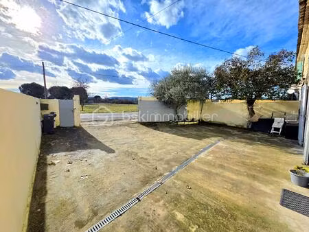 maison de 100 m² à saint-paulet-de-caisson