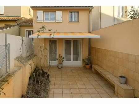 maison ville avec jardin