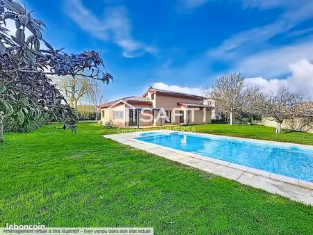 propriété 7 pièces 207 m²