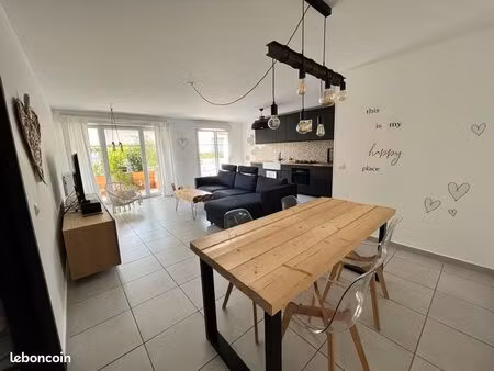 appartement t3 rénové avec goût et meublé proche genève