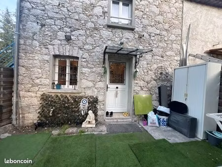 studio 1 pièce 14 m²