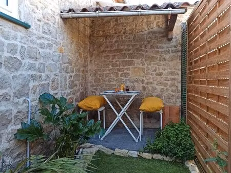 maisonnette - studio/t1bis - terasse - 15 minutes la rochelle