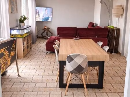 à louer – maison 3 chambres avec jardin