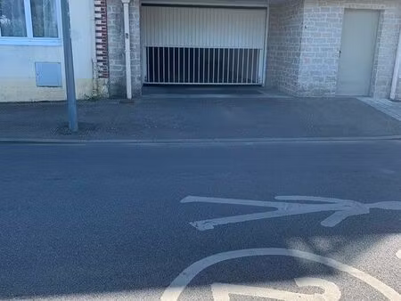 loue garage double deux voitures face gare sncf