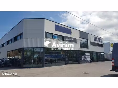 local commercial 814 m² saint-julien-en-genevois