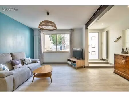 bel appartement t3 + terrasse