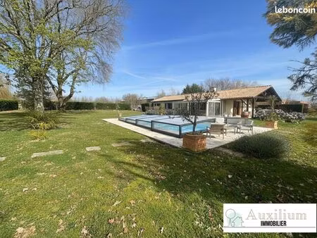 maison 6 pièces 146 m²