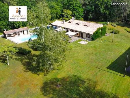 superbe villa proche du lac