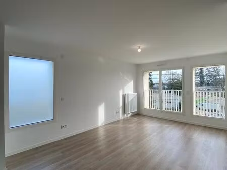 appartement t4 récent de 80 6m²