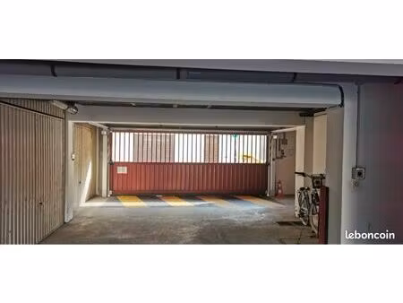 à louer garage/box dans parking fermé - bordeaux st gènes