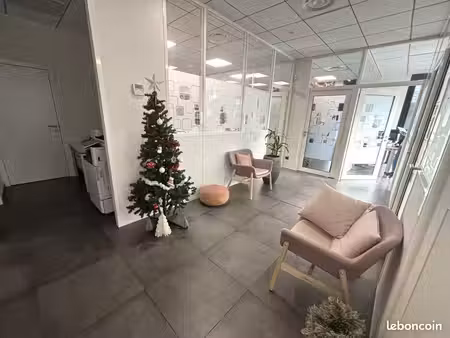 bureaux 150 m² eysines