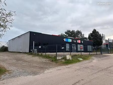 local commercial 570 m²