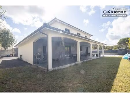 maison 8 pièces 198 m²