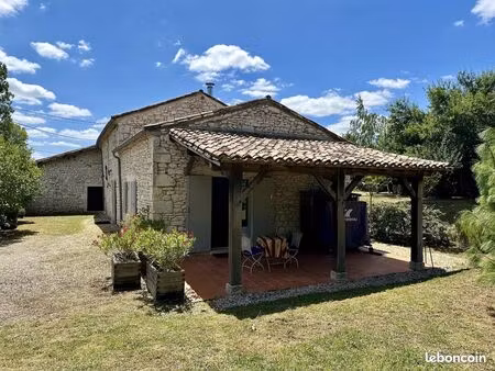 propriété 8 pièces 242 m²