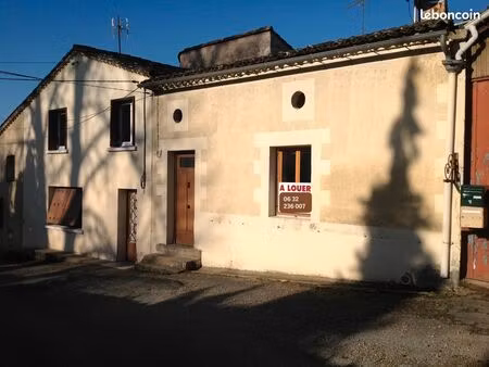 maison mitoyenne bourg ste-radegonde