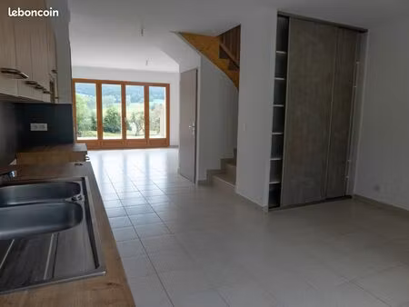 t5 - 115 m² - chauffage et eau compris