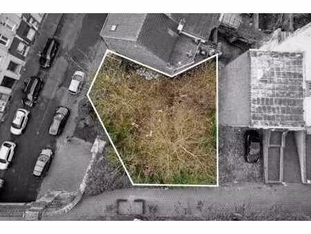 terrain à bâtir – 2 ares 60 ca – square prince léopold