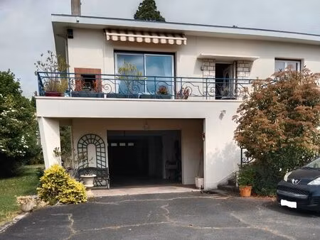 maison individuelle  bon état r+1  140 m2 + garage 50m2  sur terrain piscinable 1430 m2  5