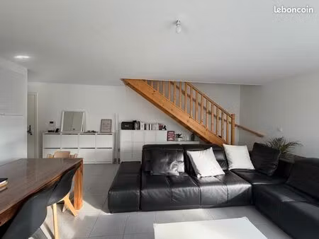 appartement t3 duplex lumineux blagnac