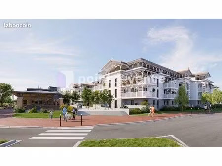 local commercial 300 m²